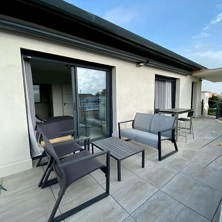 Flamants Roses 4 Accesible Pmr Aparthotel 4*