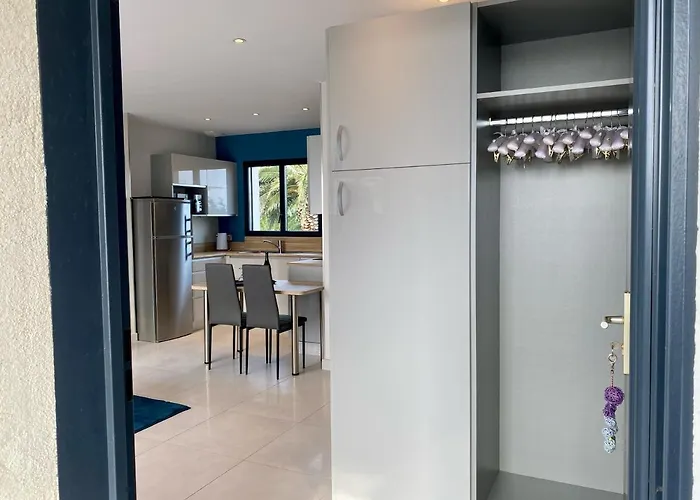 公寓式酒店 Flamants Roses 4 Accesible Pmr 弗龙蒂尼昂